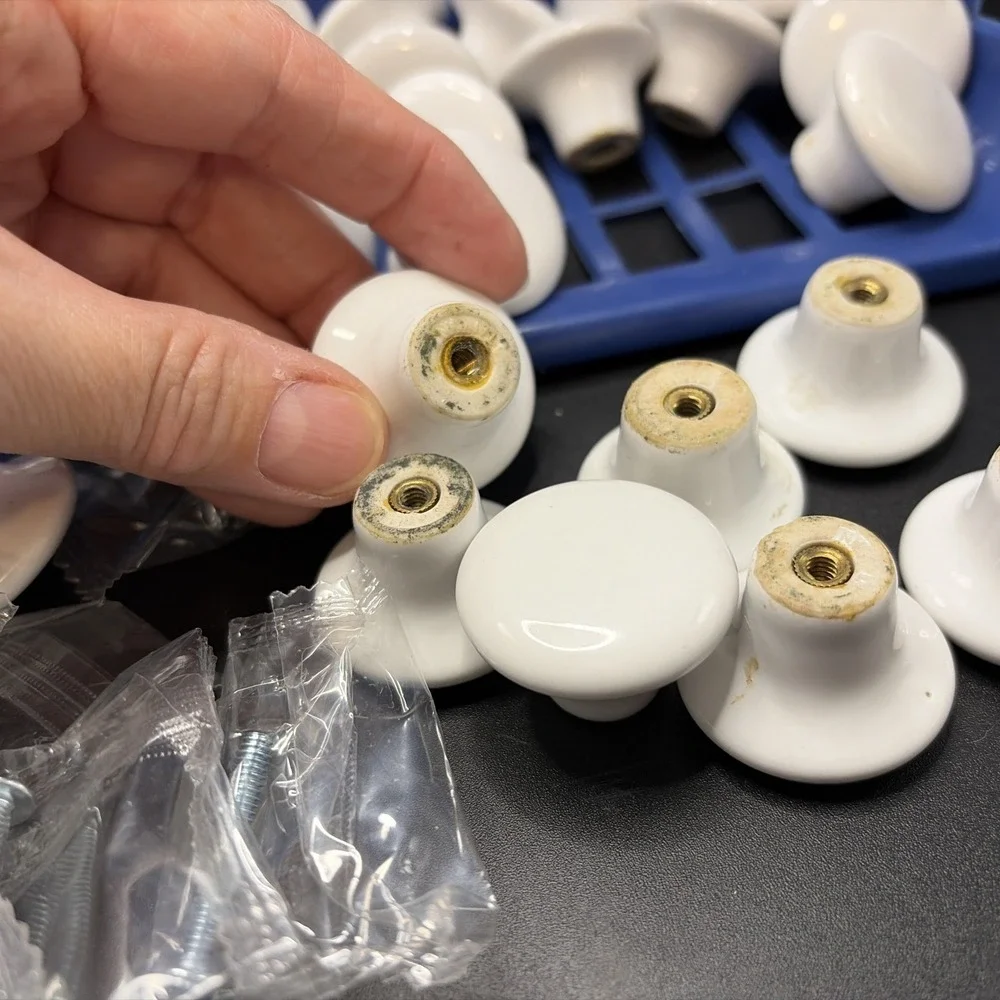 Porcelain White Cabinet Knobs Drawer Pulls 1.25